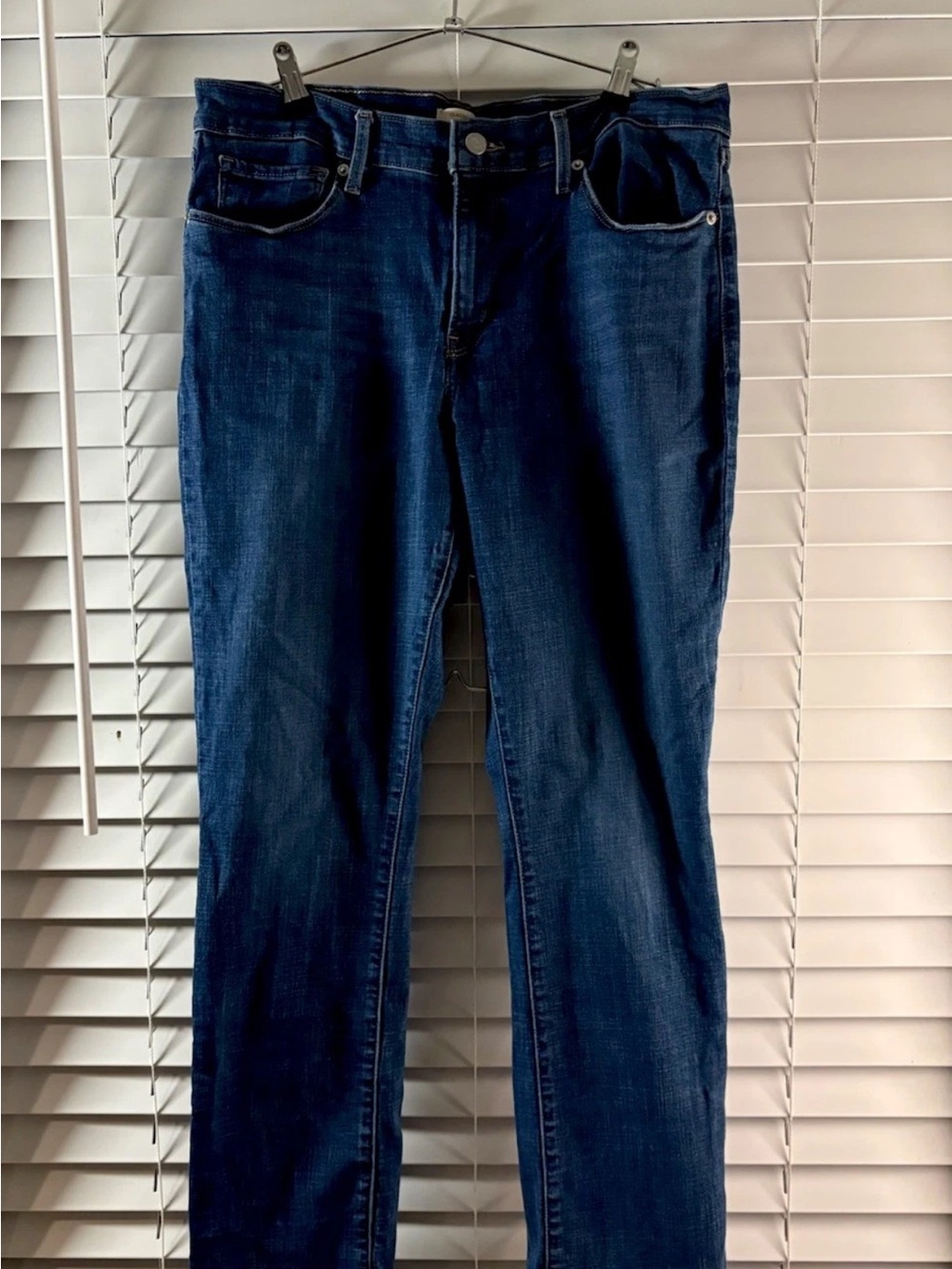 Levi Strauss & Co. Classic Fit Straight Jeans Blue Denim Women's Size 12 *31/30